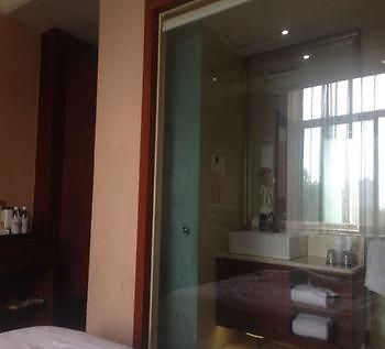 Chengdu Care U Well Hotel Sha-ho-p'u Exterior foto