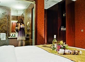Chengdu Care U Well Hotel Sha-ho-p'u Exterior foto